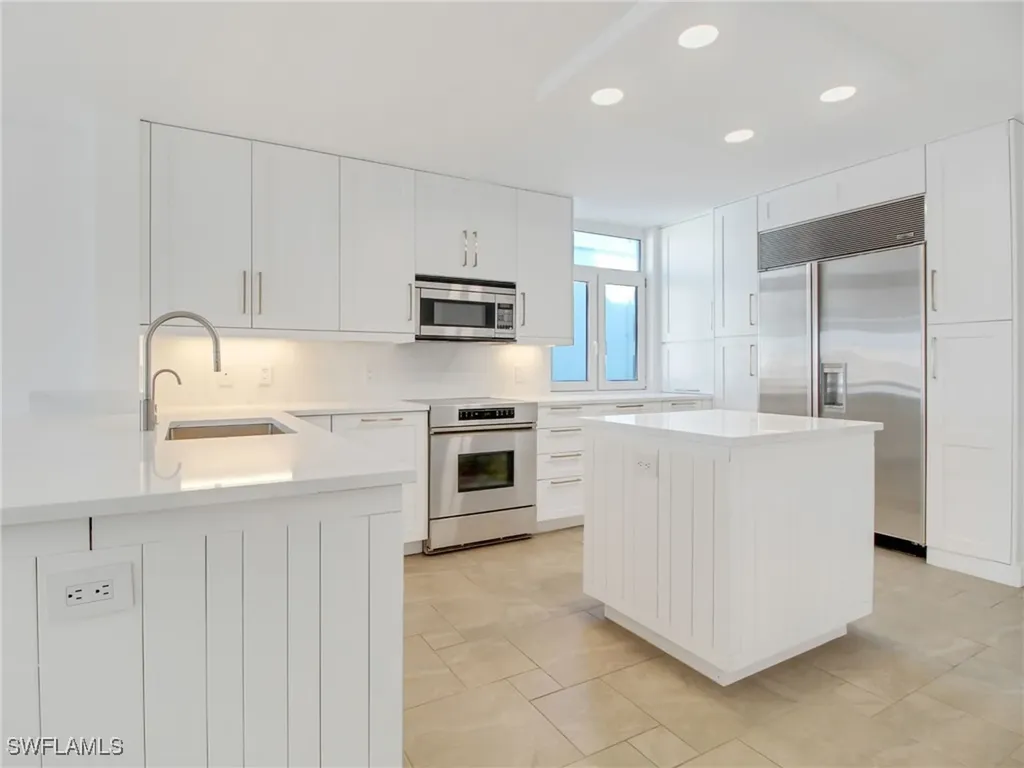 9415 Gulf Shore Drive Naples FL 34108