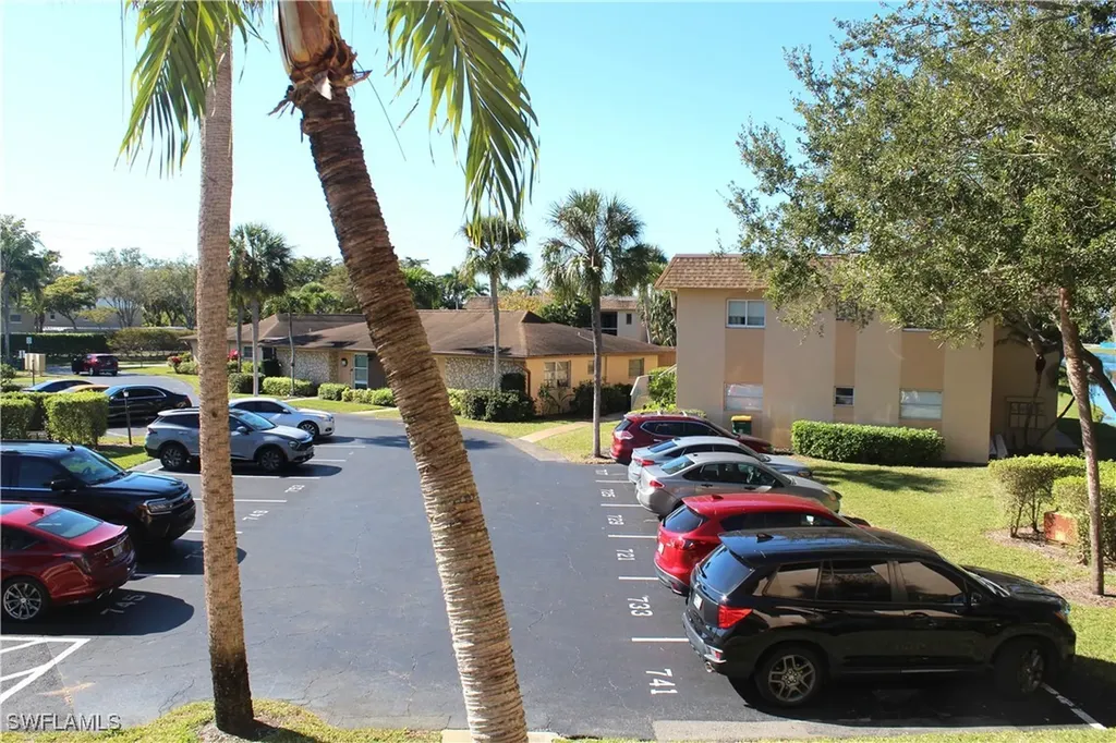 741 Palm View Drive Naples FL 34110