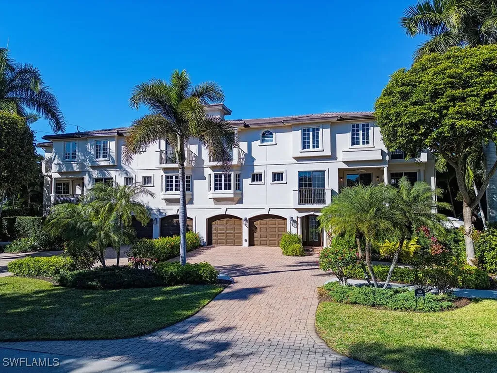 597 4th Avenue S Naples FL 34102