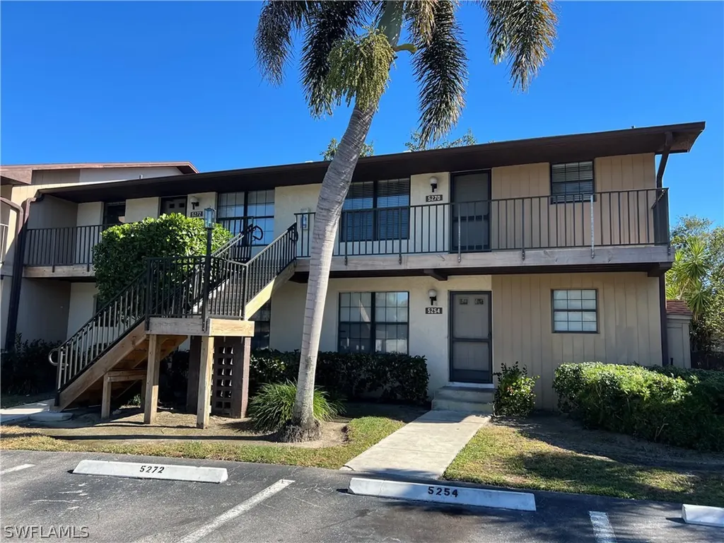 5270 Treetops Drive Naples FL 34113