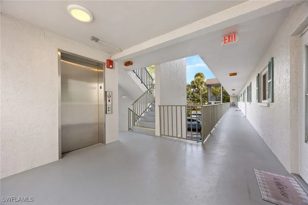 5683 Rattlesnake Hammock Road Naples FL 34113