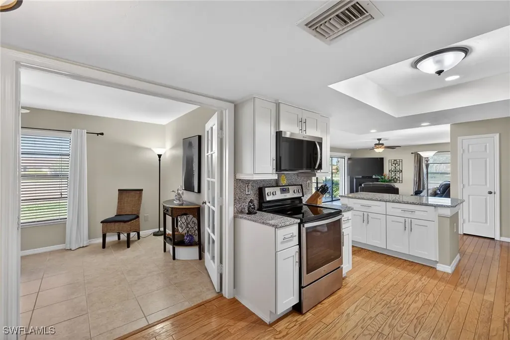 303 Reynolds Court Naples FL 34112