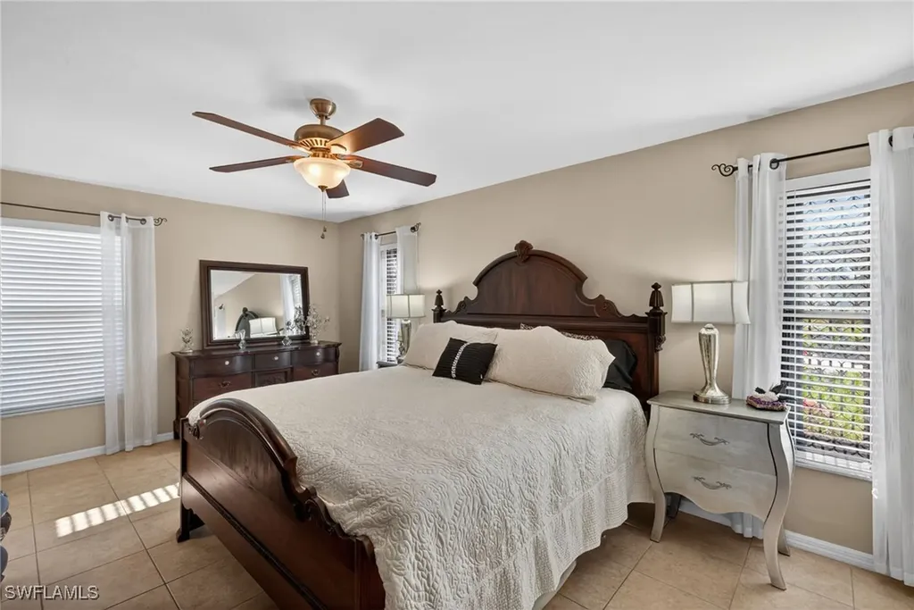 303 Reynolds Court Naples FL 34112