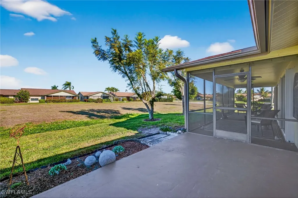 303 Reynolds Court Naples FL 34112