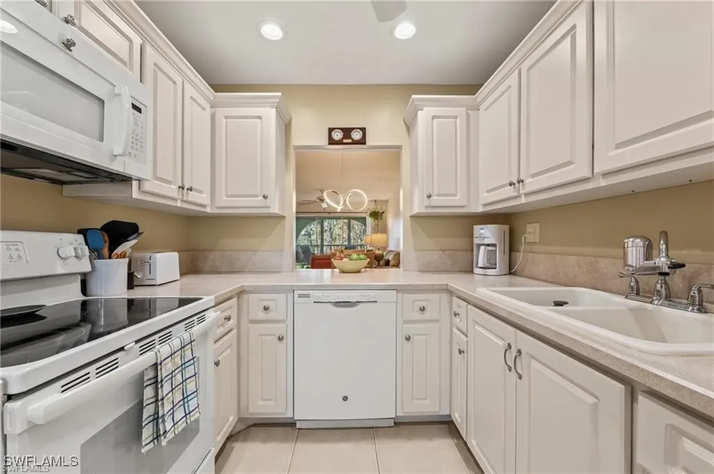 1055 Forest Lakes Drive Naples FL 34105