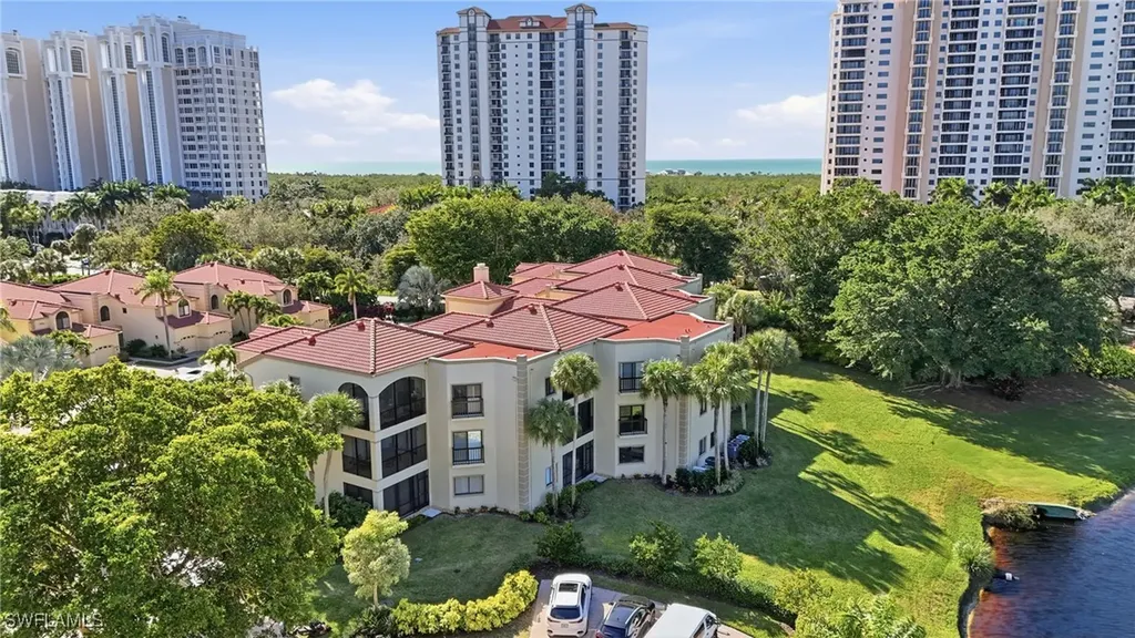 7048 Pelican Bay Boulevard Naples FL 34108