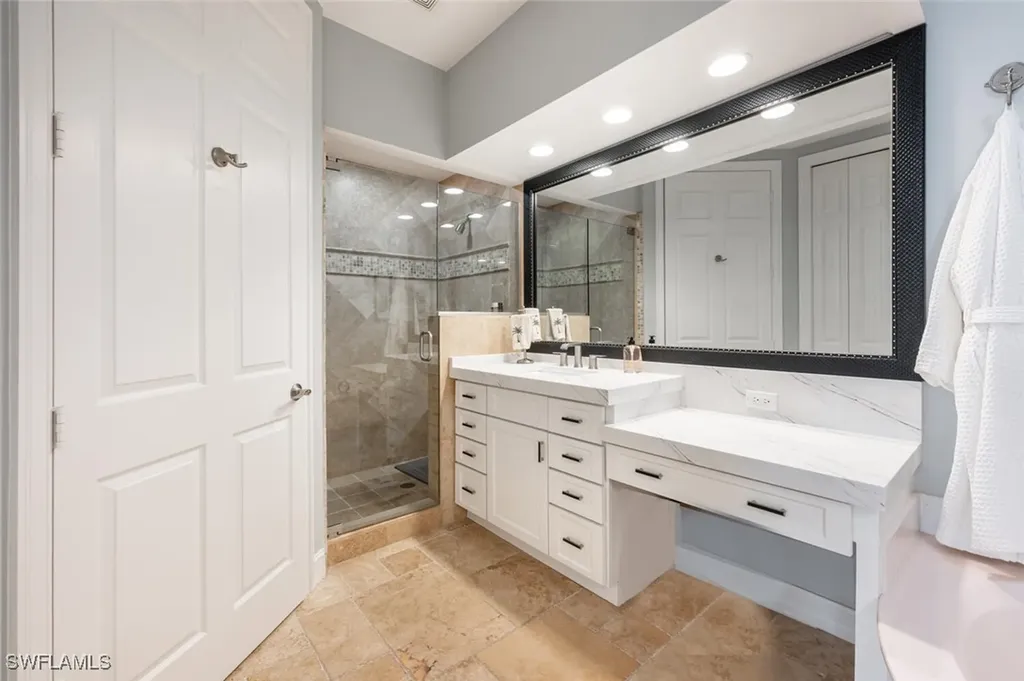 4965 Westchester Court Naples FL 34105