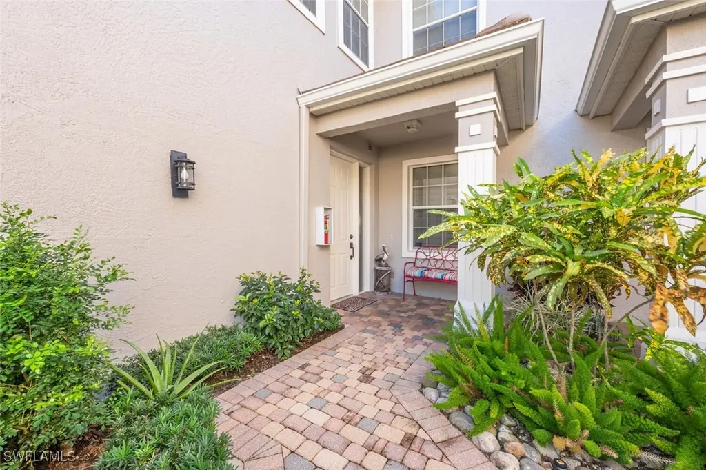 4965 Westchester Court Naples FL 34105