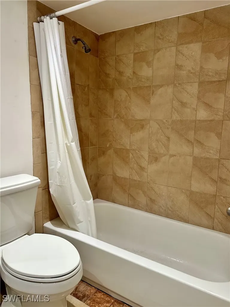 190 Turtle Lake Court Naples FL 34105