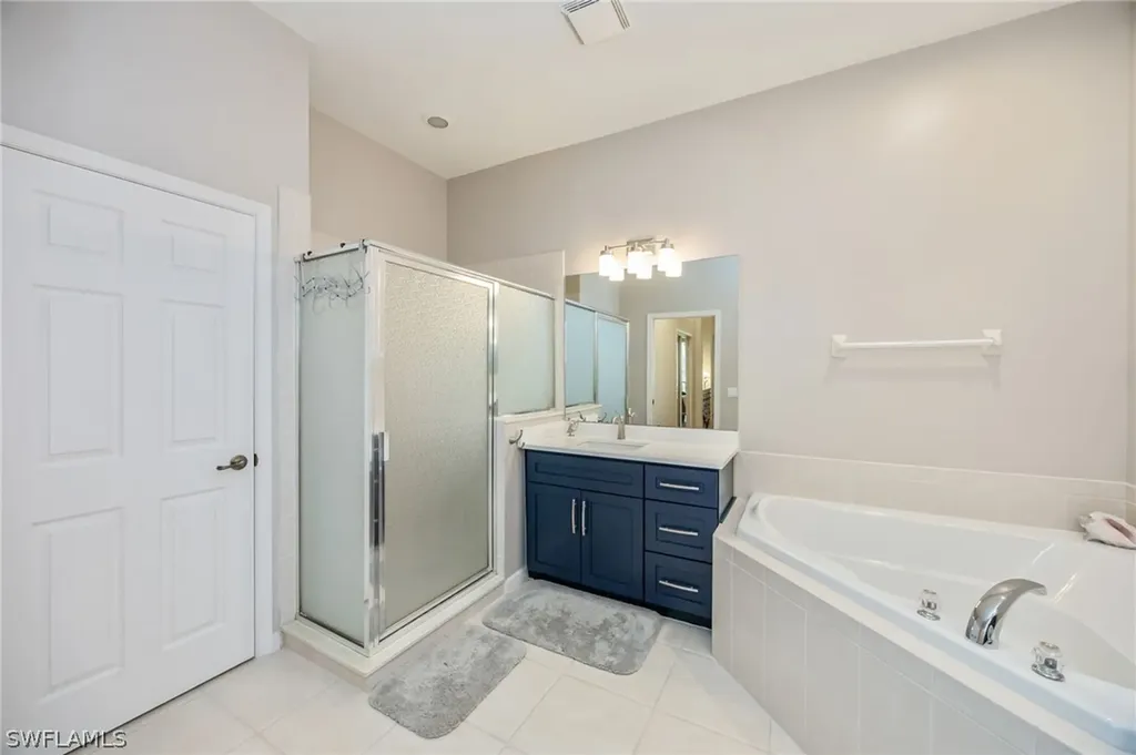 7856 Clemson Street Naples FL 34104