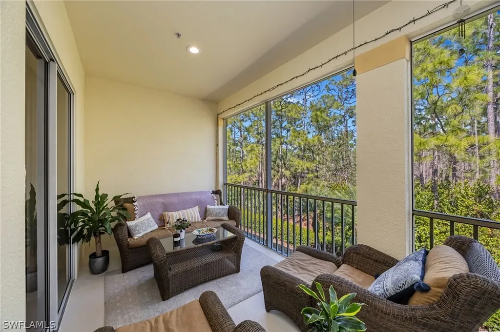 7856 Clemson Street Naples FL 34104