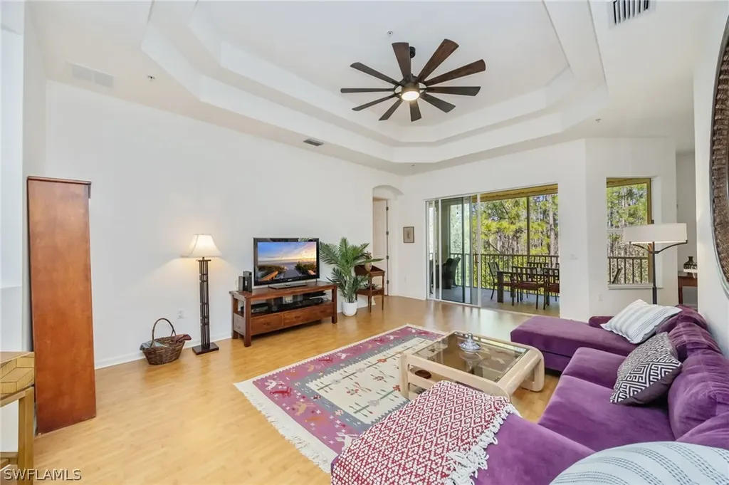 7856 Clemson Street Naples FL 34104