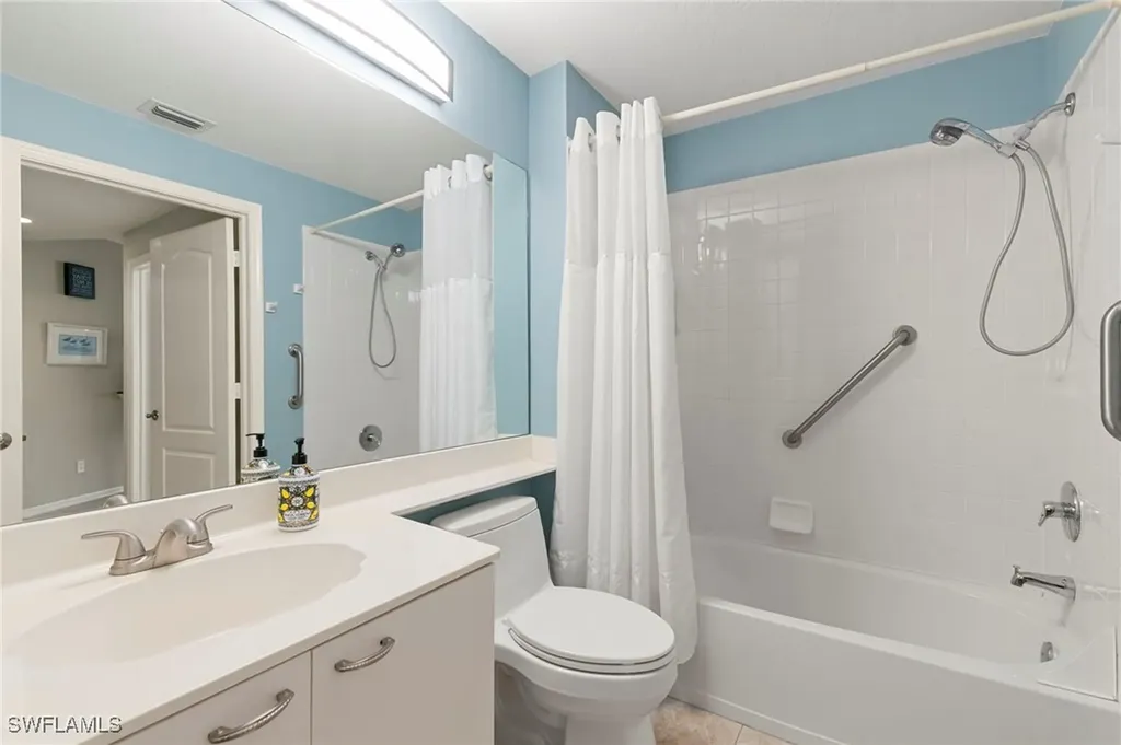 7670 Pebble Creek Circle Naples FL 34108