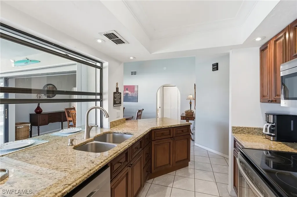 3815 SW 5th Place Cape Coral FL 33914