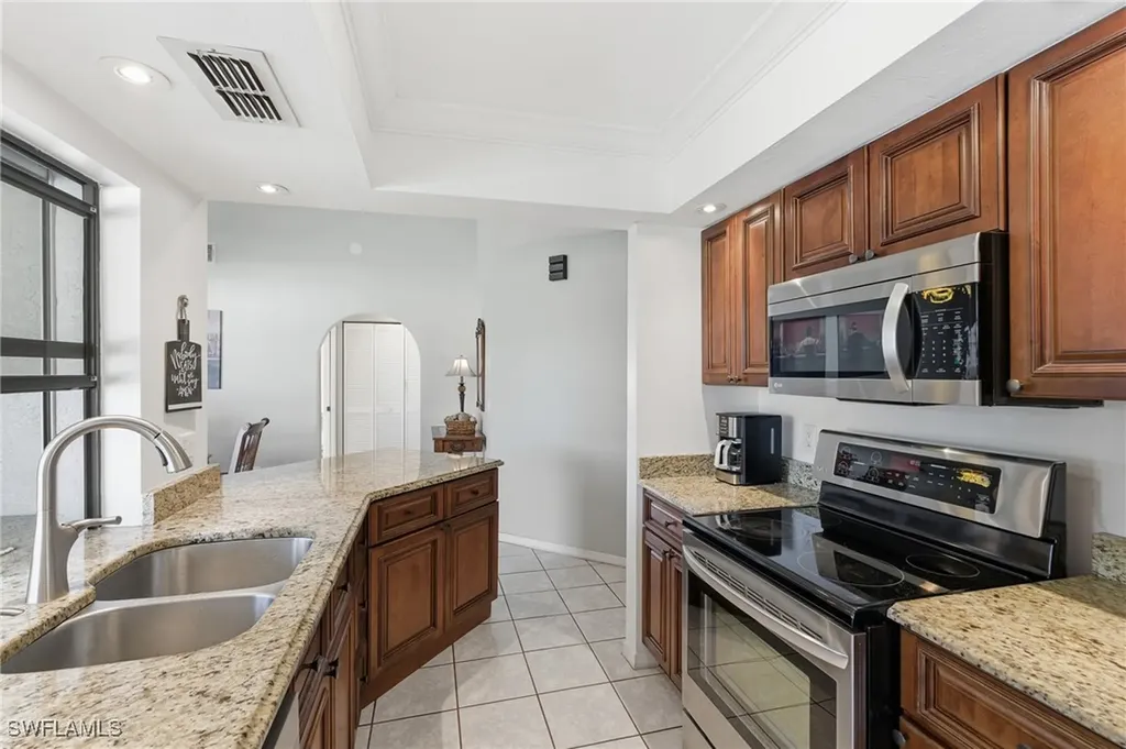 3815 SW 5th Place Cape Coral FL 33914