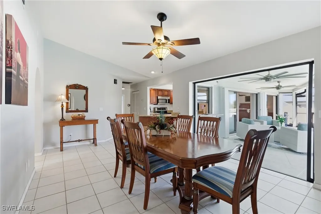 3815 SW 5th Place Cape Coral FL 33914