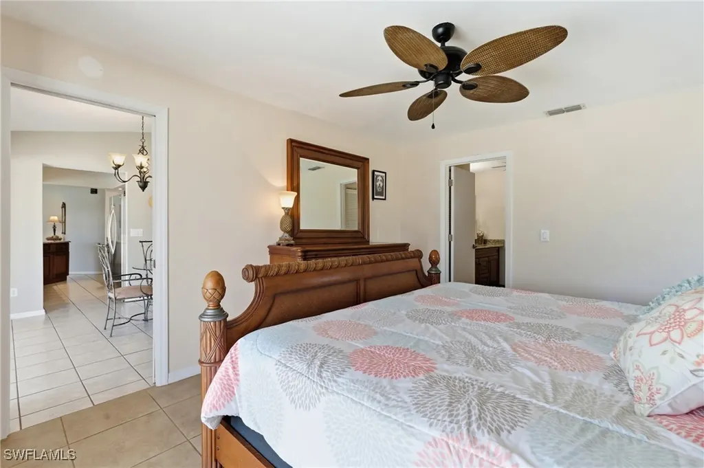 3815 SW 5th Place Cape Coral FL 33914