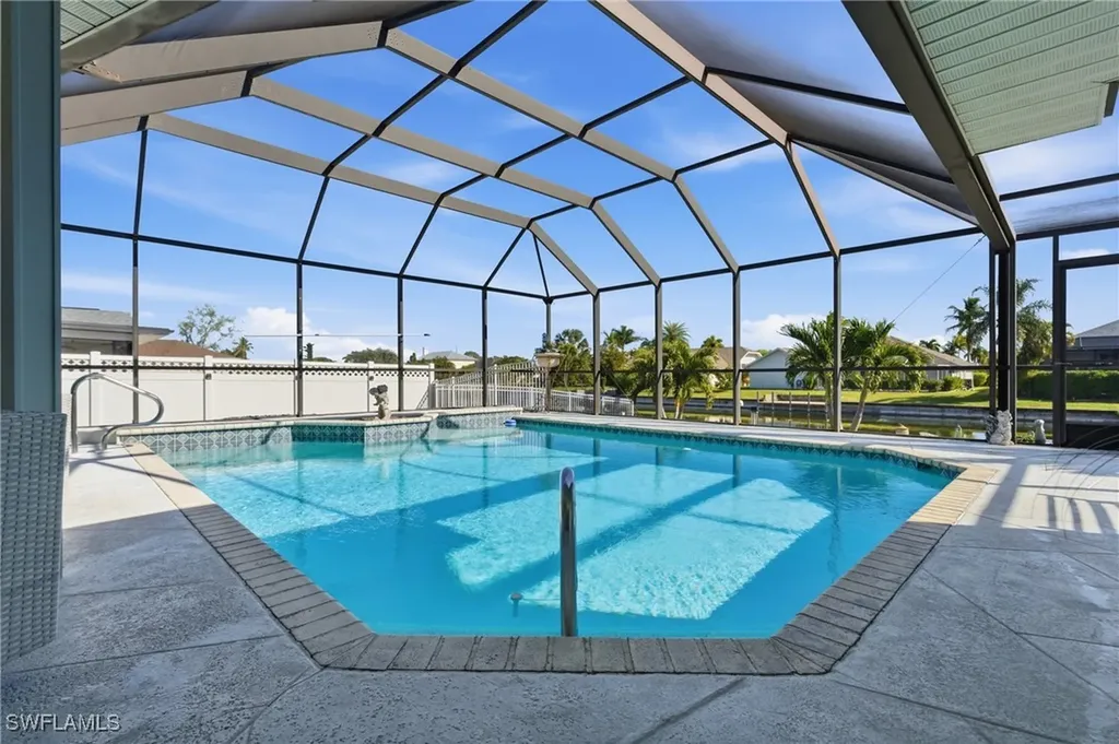3815 SW 5th Place Cape Coral FL 33914