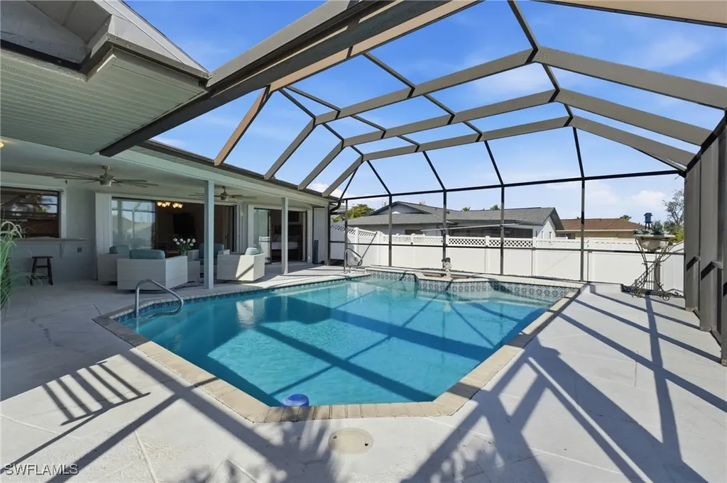 3815 SW 5th Place Cape Coral FL 33914