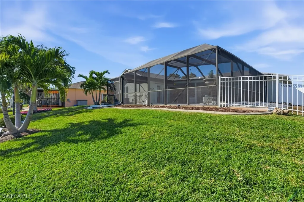 3815 SW 5th Place Cape Coral FL 33914