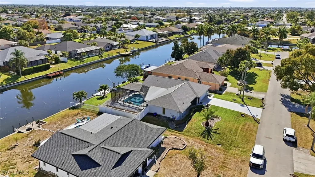 3815 SW 5th Place Cape Coral FL 33914