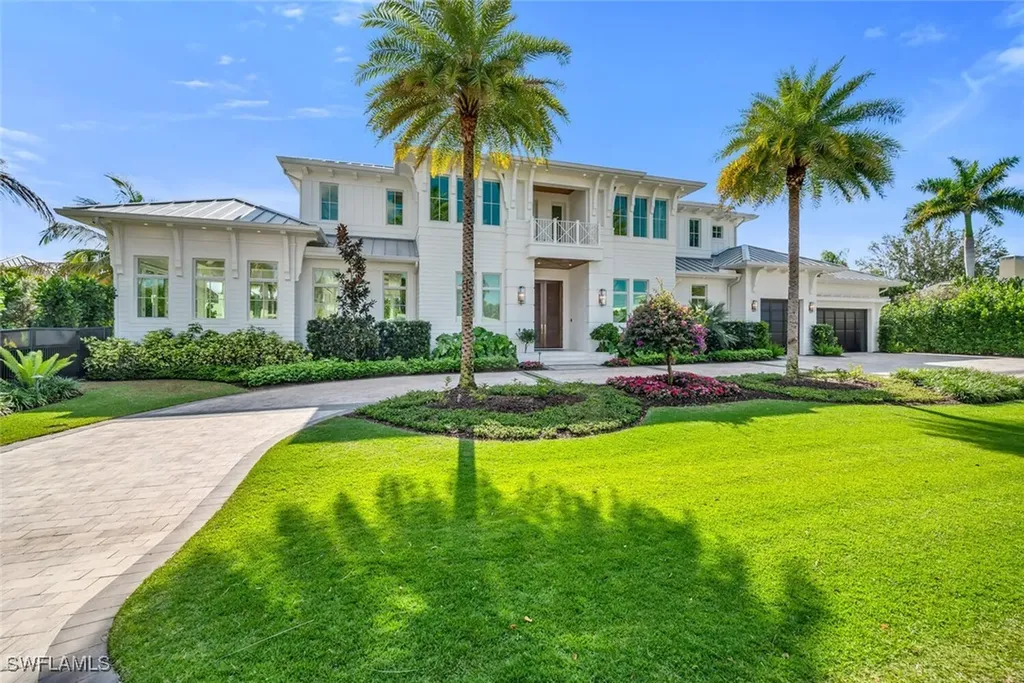 330 Broad Avenue N Naples FL 34102