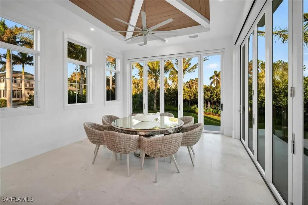 330 Broad Avenue N Naples FL 34102