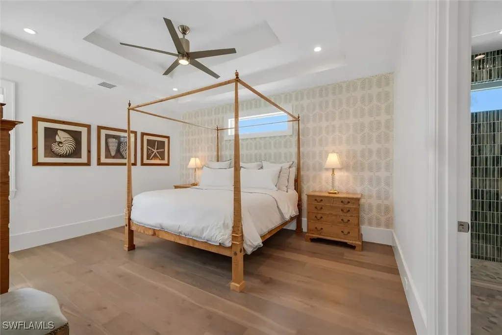 330 Broad Avenue N Naples FL 34102