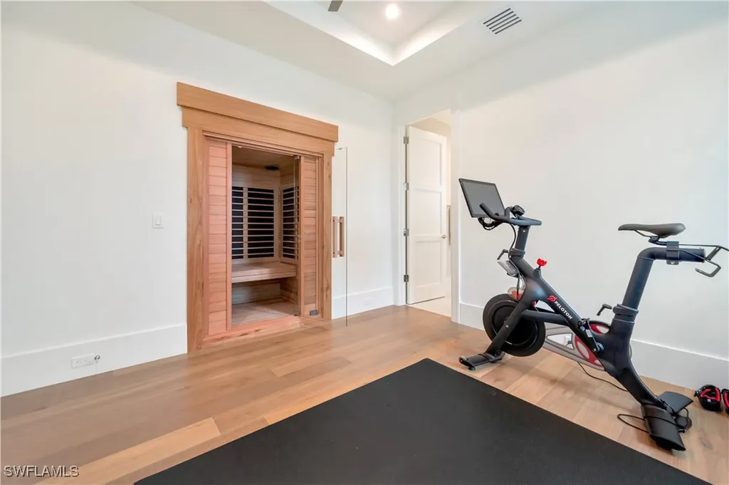 330 Broad Avenue N Naples FL 34102
