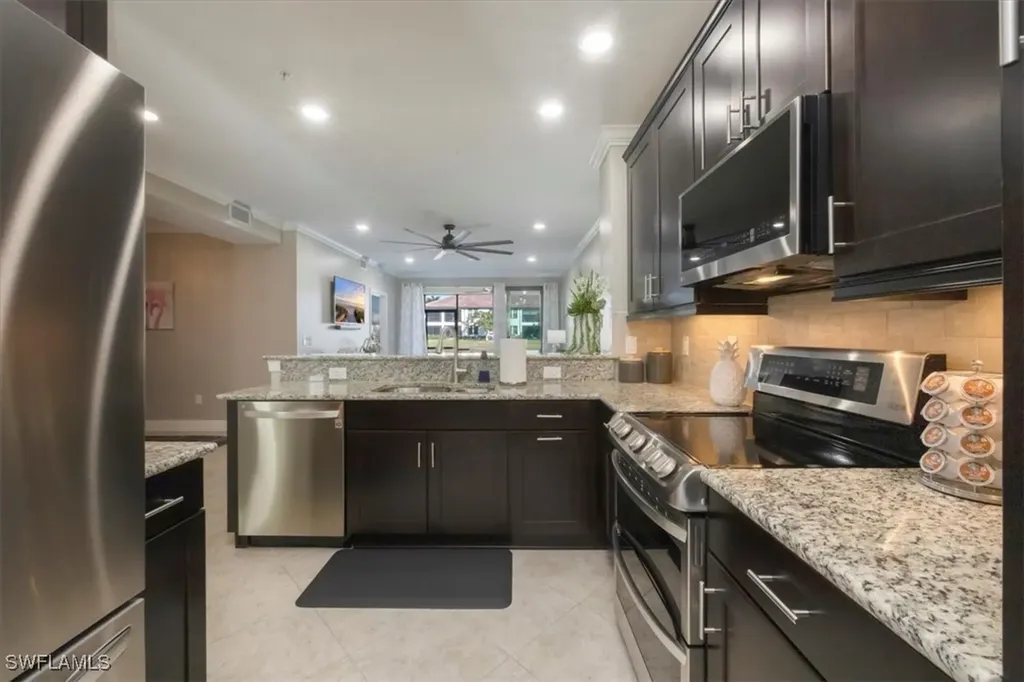 15114 Palmer Lake Circle Naples FL 34109