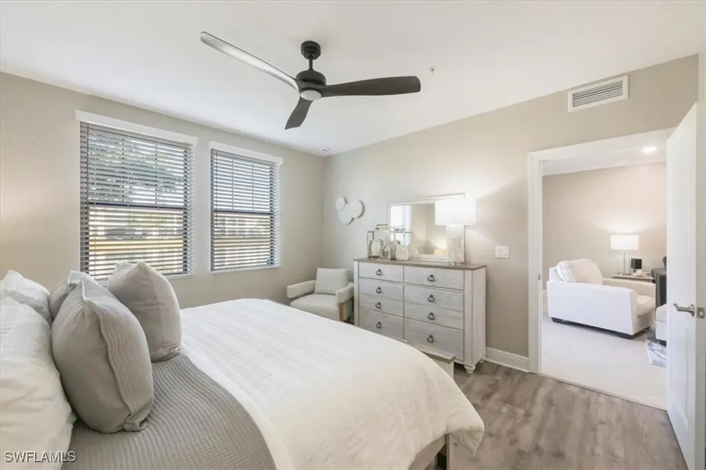 15114 Palmer Lake Circle Naples FL 34109