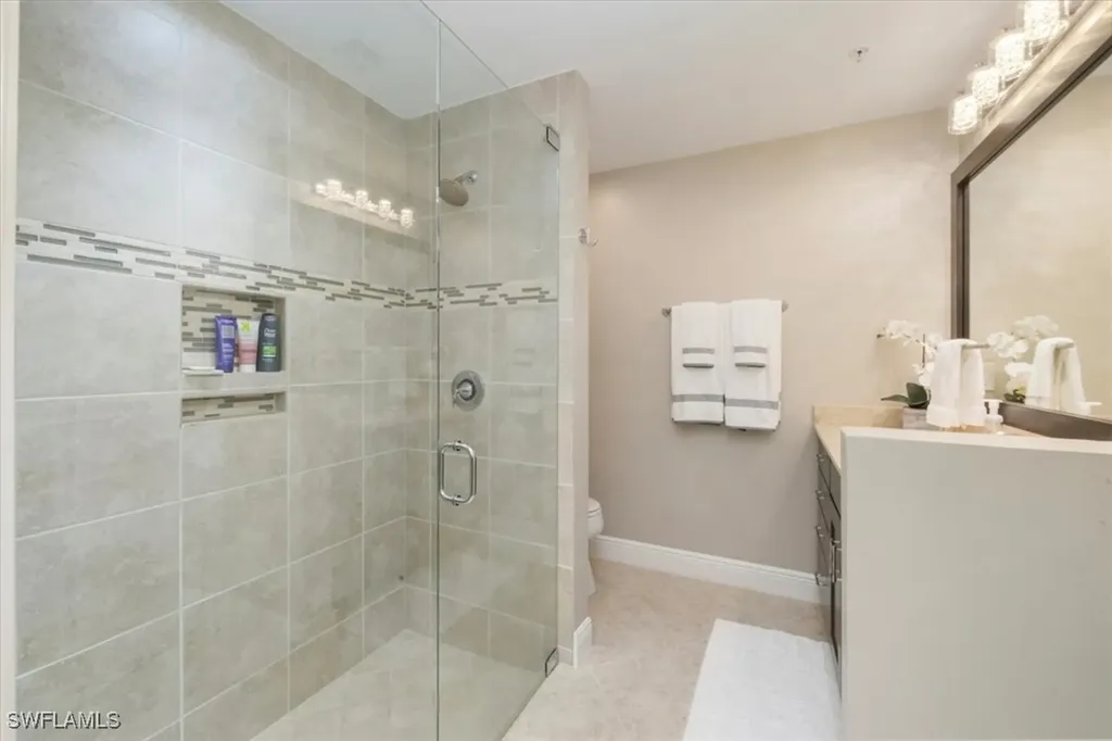 15114 Palmer Lake Circle Naples FL 34109