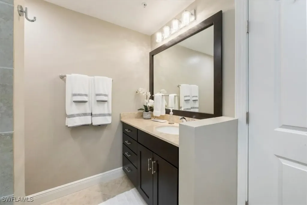 15114 Palmer Lake Circle Naples FL 34109