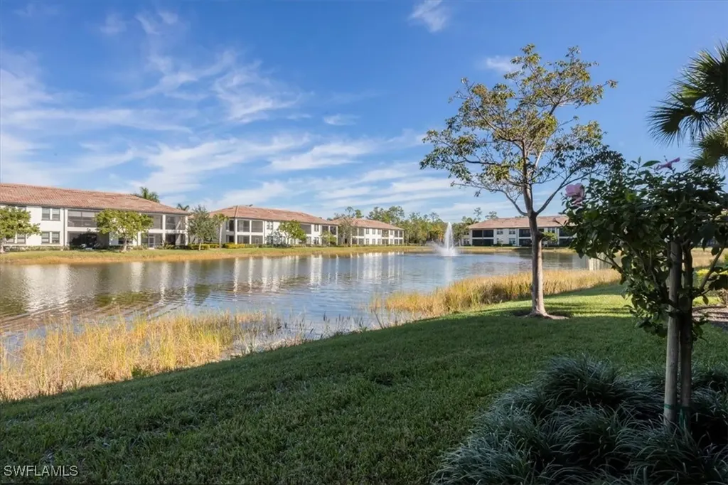 15114 Palmer Lake Circle Naples FL 34109