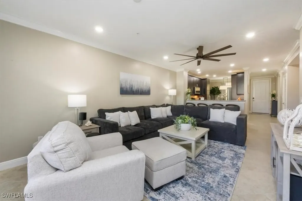 15114 Palmer Lake Circle Naples FL 34109