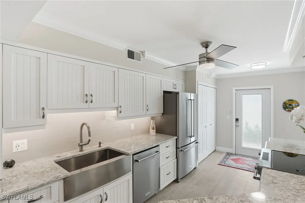 4945 Cougar Court S Naples FL 34109