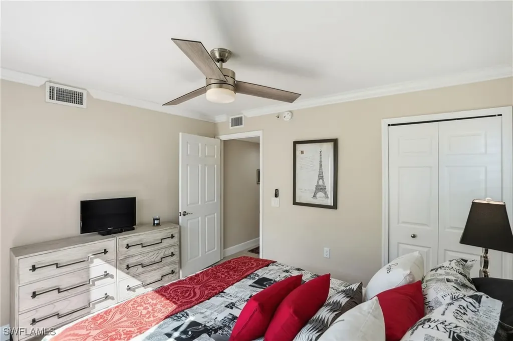 4945 Cougar Court S Naples FL 34109