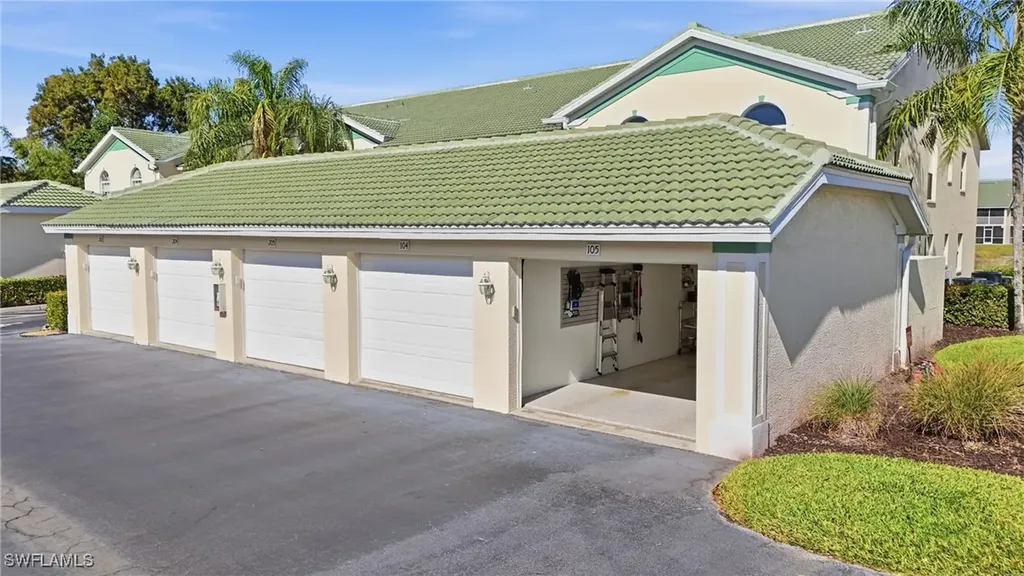 4945 Cougar Court S Naples FL 34109