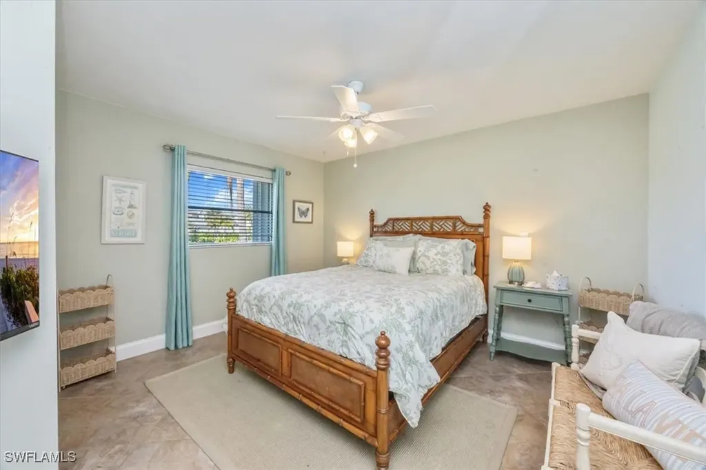 507 99th Avenue N Naples FL 34108