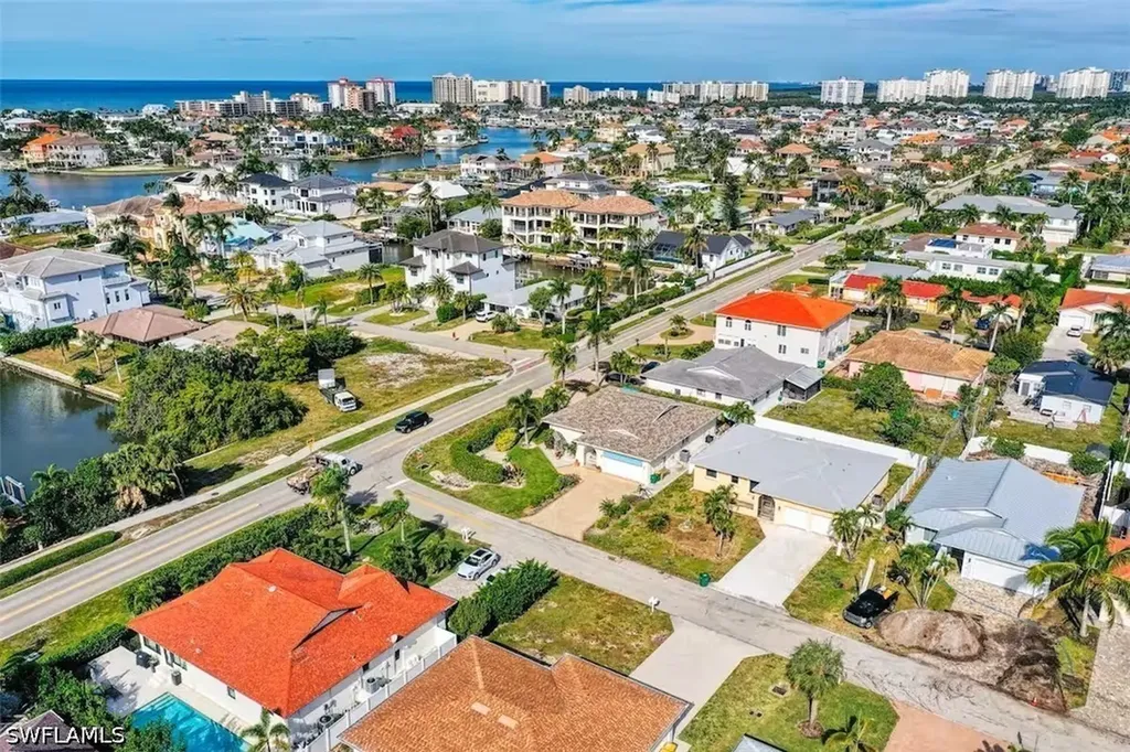 507 99th Avenue N Naples FL 34108