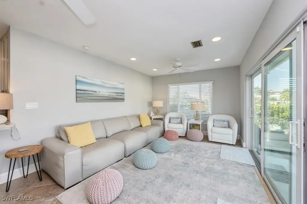 507 99th Avenue N Naples FL 34108