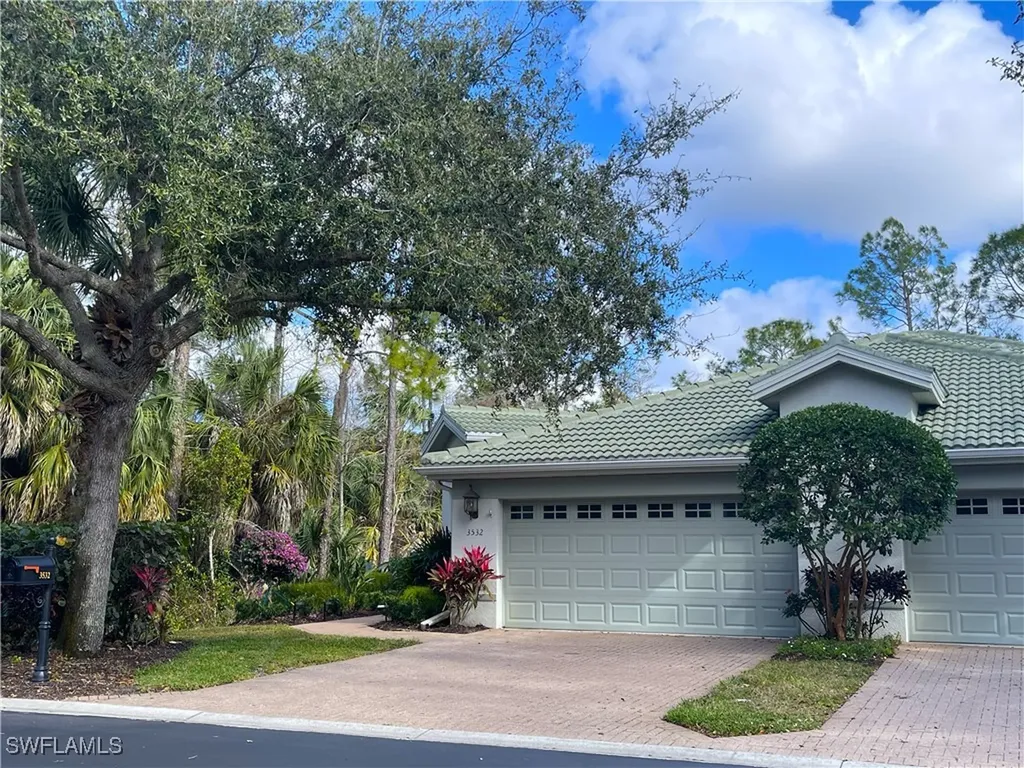 Naples FL, 3532 Periwinkle Way, Unit 1-1