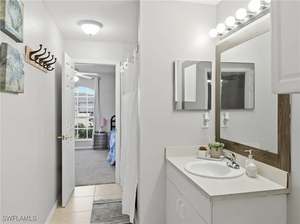 2833 NW 4th Avenue Cape Coral FL 33993