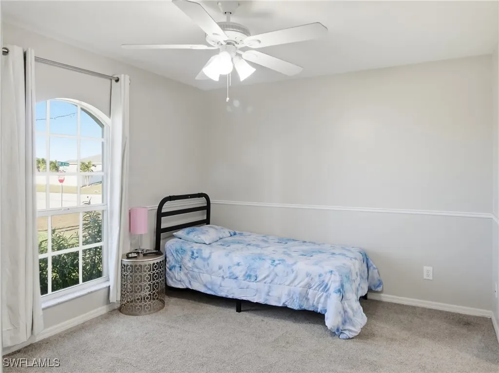 2833 NW 4th Avenue Cape Coral FL 33993