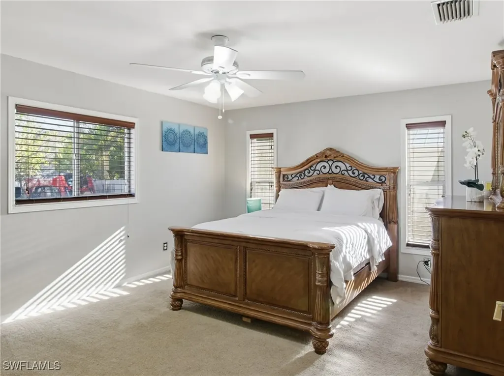 2833 NW 4th Avenue Cape Coral FL 33993