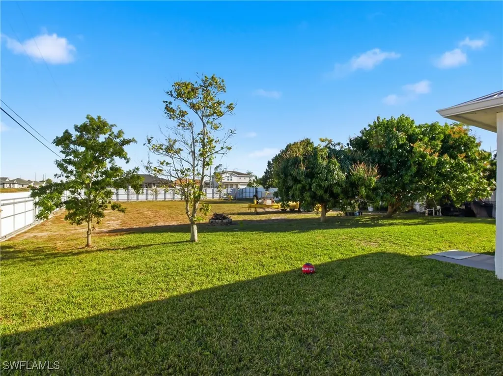 2833 NW 4th Avenue Cape Coral FL 33993