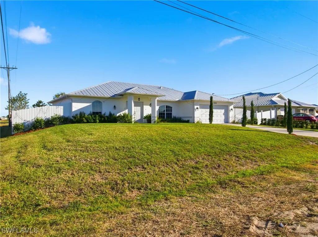 2833 NW 4th Avenue Cape Coral FL 33993