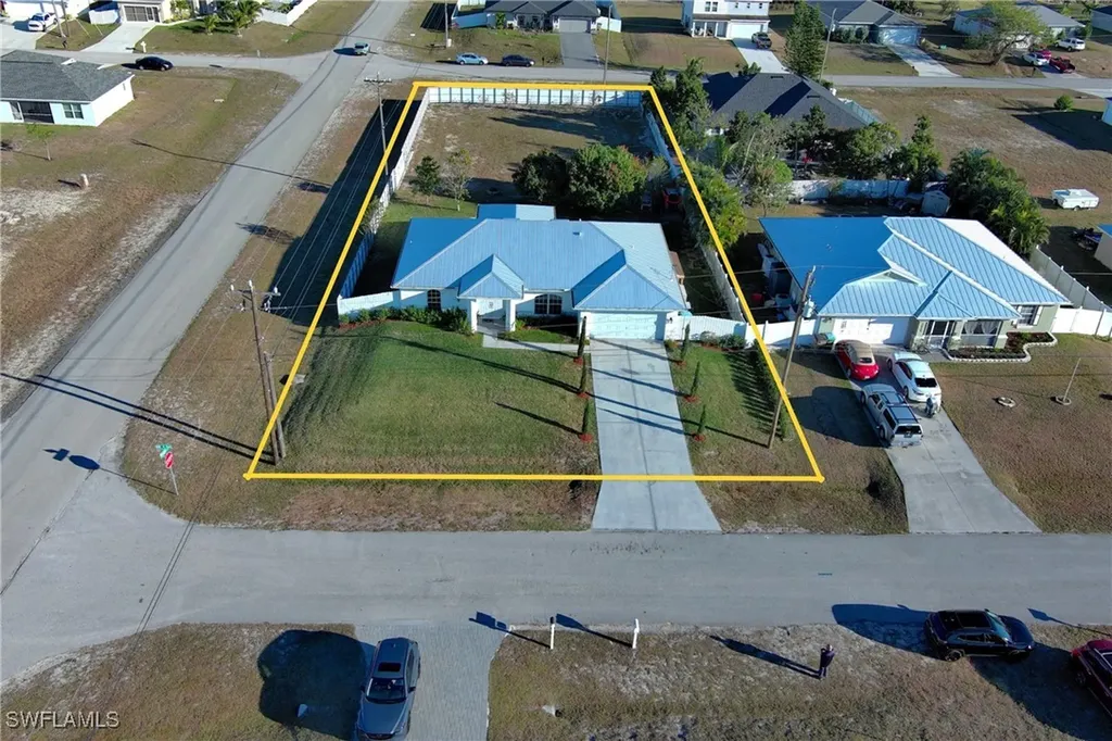 2833 NW 4th Avenue Cape Coral FL 33993