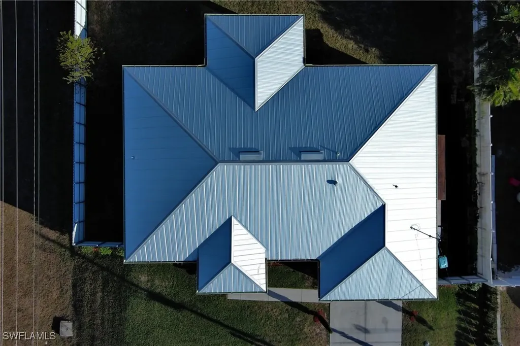 2833 NW 4th Avenue Cape Coral FL 33993