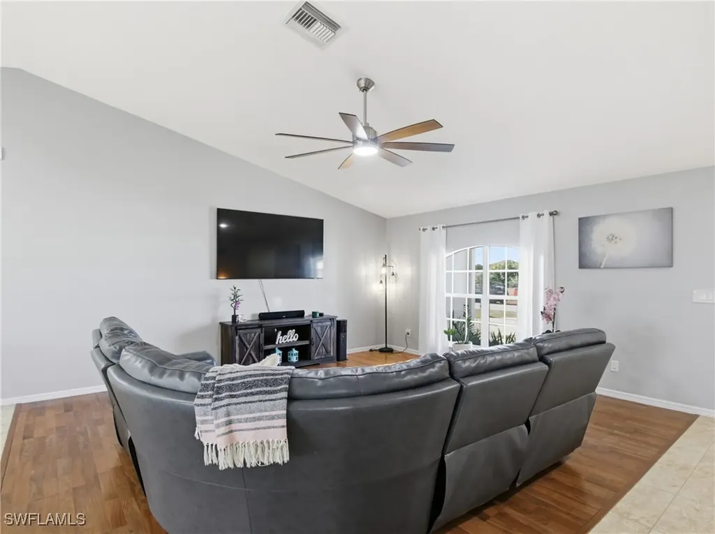 2833 NW 4th Avenue Cape Coral FL 33993